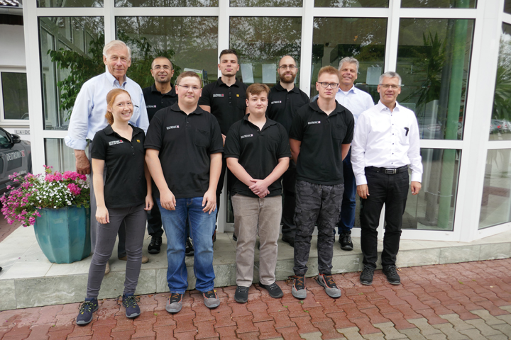 Deutronic Elektronik GmbH welcomes its new career starters